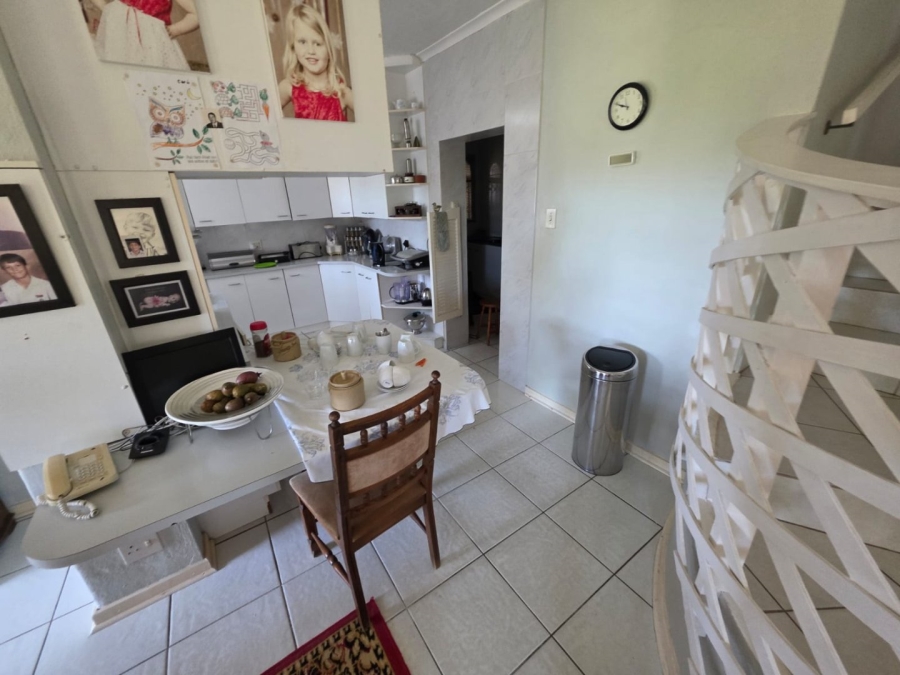 4 Bedroom Property for Sale in Wavecrest Eastern Cape